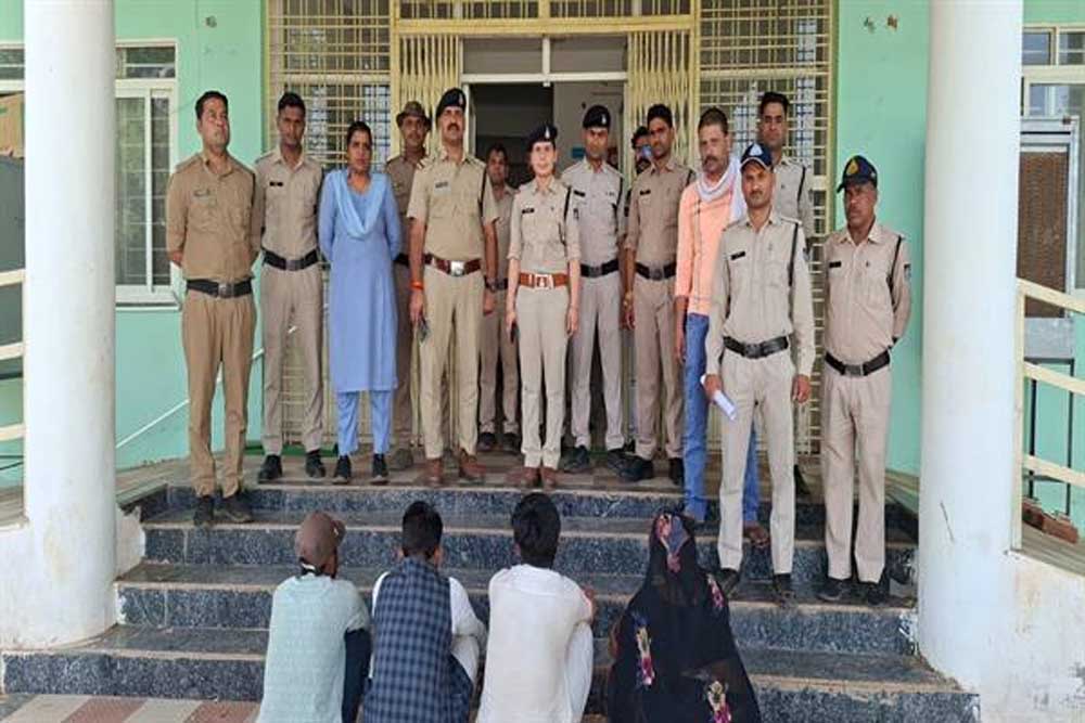 06 घंटे में नाबालिग आदिवासी बालिका के अपहरण का खुलासा कर बालिका को सकुशल दस्तोयाब किया