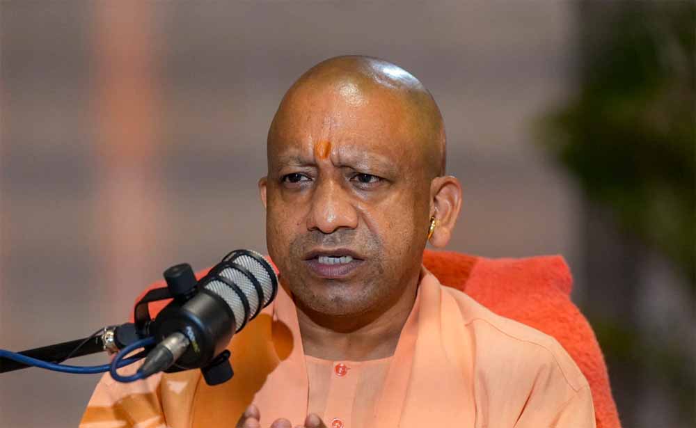 मुख्यमंत्री योगी बोले - श्रमिक राज्य की प्रगति की सबसे बड़ी शक्ति, उन्हें सम्मान और सुरक्षा देना सरकार की प्राथमिकता