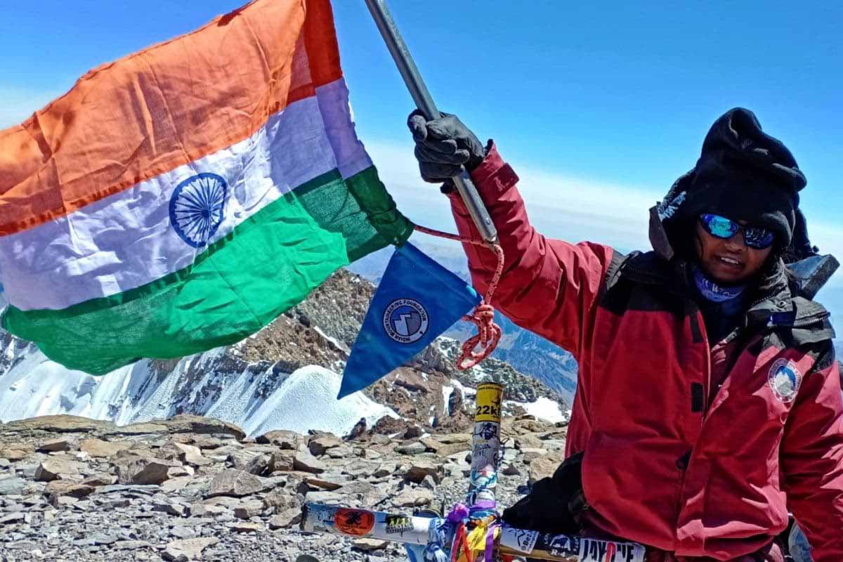 बिहार की बेटी मिताली ने पर्वतारोहण में रचा इतिहास, केदारकांठा पर लहराया परचम