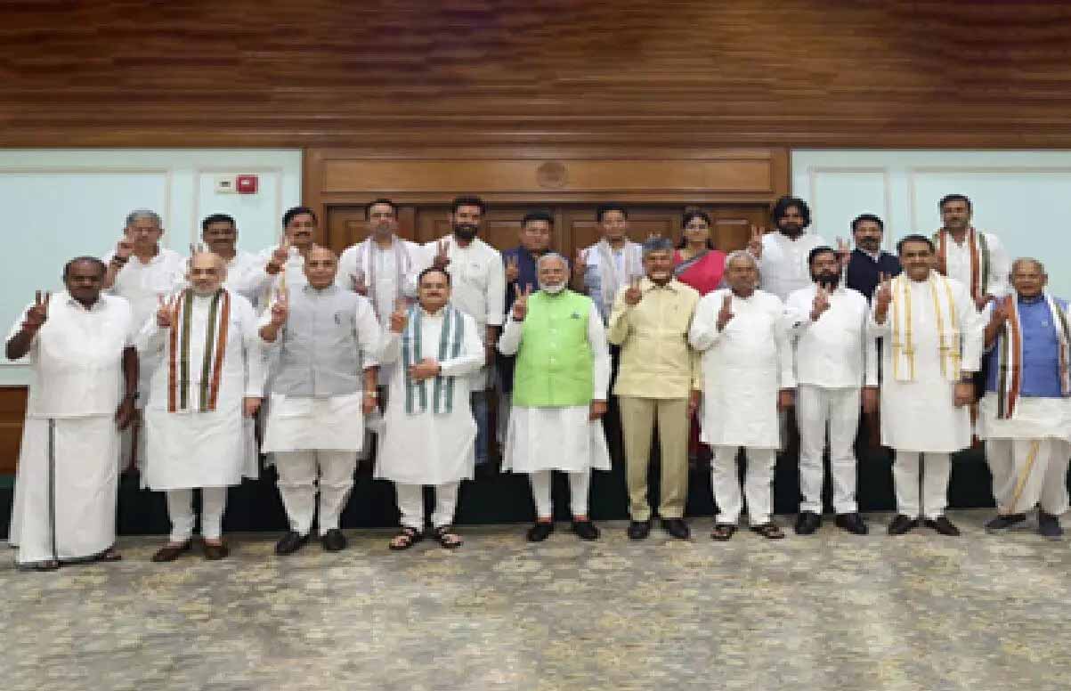 संवैधानिक संशोधन बिल पर नजर, एनडीए बढ़ा रहा है संख्याबल संवैधानिक संशोधन बिल पर नजर, एनडीए बढ़ा रहा है संख्याबल