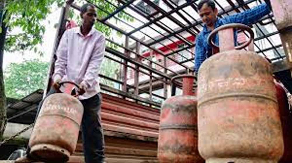 होर्मुज संकट का असर, गैस सिलेंडर की सप्लाई लागत बढ़ी, सरकार पर बढ़ा बोझ