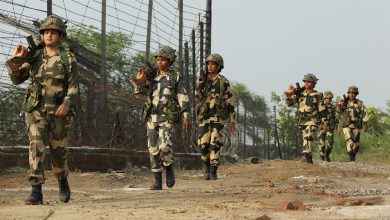 भारत-बांग्लादेश सीमा पर बढ़ा तनाव, मालदा में BSF की कार्रवाई के दौरान हजारों लोगों की भीड़ जुटी