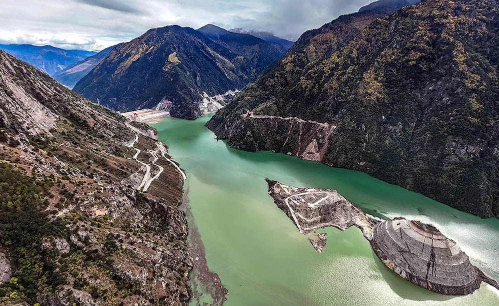 World's Tallest Dam: चीन का नया कमाल, 315 मीटर ऊंचे डैम से होगा रिकॉर्ड बिजली उत्पादन World's Tallest Dam: चीन का नया कमाल, 315 मीटर ऊंचे डैम से होगा रिकॉर्ड बिजली उत्पादन
