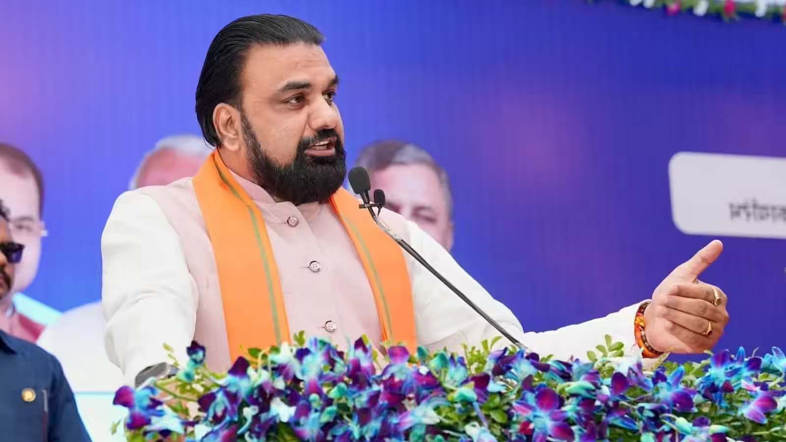 खान सर-रोशन सर विवाद के बीच सरकार का बड़ा कदम, कोचिंग होंगे शिफ्ट