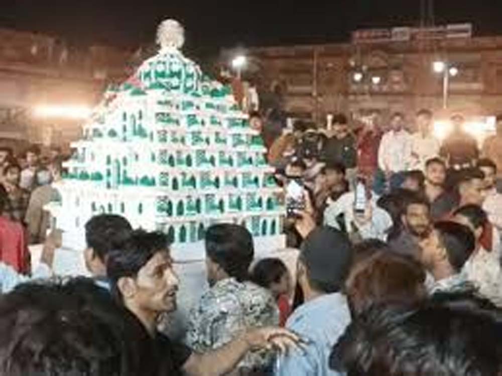 जयपुर में ताजिया जुलूस को लेकर सुरक्षा कड़ी, ट्रैफिक डायवर्जन और पार्किंग पर रोक जयपुर में ताजिया जुलूस को लेकर सुरक्षा कड़ी, ट्रैफिक डायवर्जन और पार्किंग पर रोक