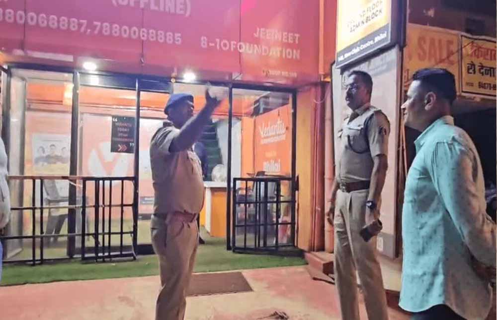 पुलिस ने कोचिंग संस्थानों का किया निरीक्षण, फायर सेफ्टी समेत सुरक्षा इंतजामों की परखी हकीकत