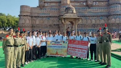 मध्यप्रदेश पर्यटन बोर्ड के अधिकारियों ने कुशाभाऊ ठाकरे अंतर्राष्ट्रीय कन्वेंशन सेंटर में किया योगाभ्यास