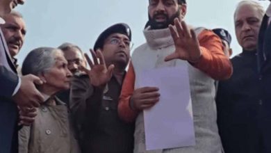 खादी को बढ़ावा देने की पहल, मुख्यमंत्री सैनी ने लाभार्थियों को सौंपी बी-बॉक्स और मशीनें