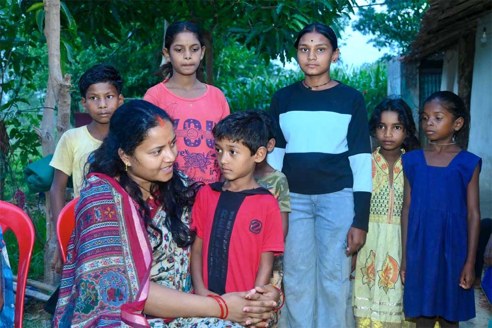 राज्य सरकार की योजनाओं का लाभ अंतिम व्यक्ति तक पहुंचाना हमारी प्राथमिकता : मंत्री राजवाड़े राज्य सरकार की योजनाओं का लाभ अंतिम व्यक्ति तक पहुंचाना हमारी प्राथमिकता : मंत्री राजवाड़े