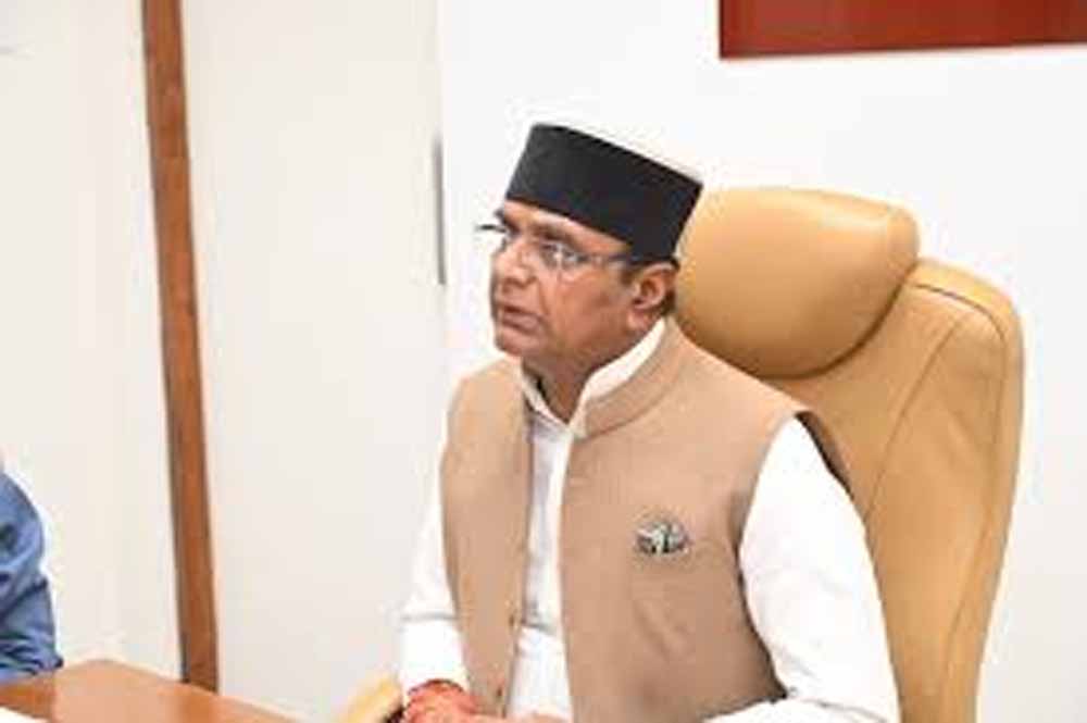 मंत्री श्री सारंग ने घर-घर पहुंचकर गिनाईं उपलब्धियां मंत्री श्री सारंग ने घर-घर पहुंचकर गिनाईं उपलब्धियां