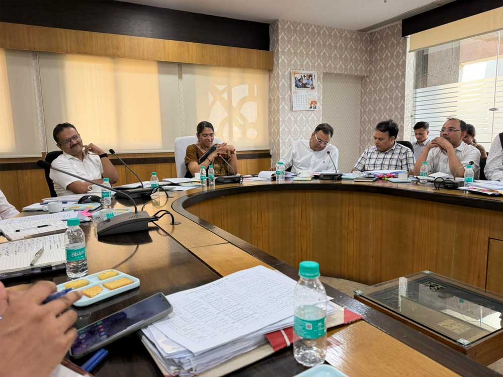 सभी 194 निकायों में एक ही दिन होगी बैठक, नोडल अधिकारी निकायों के कार्यों की करेंगे समीक्षा सभी 194 निकायों में एक ही दिन होगी बैठक, नोडल अधिकारी निकायों के कार्यों की करेंगे समीक्षा