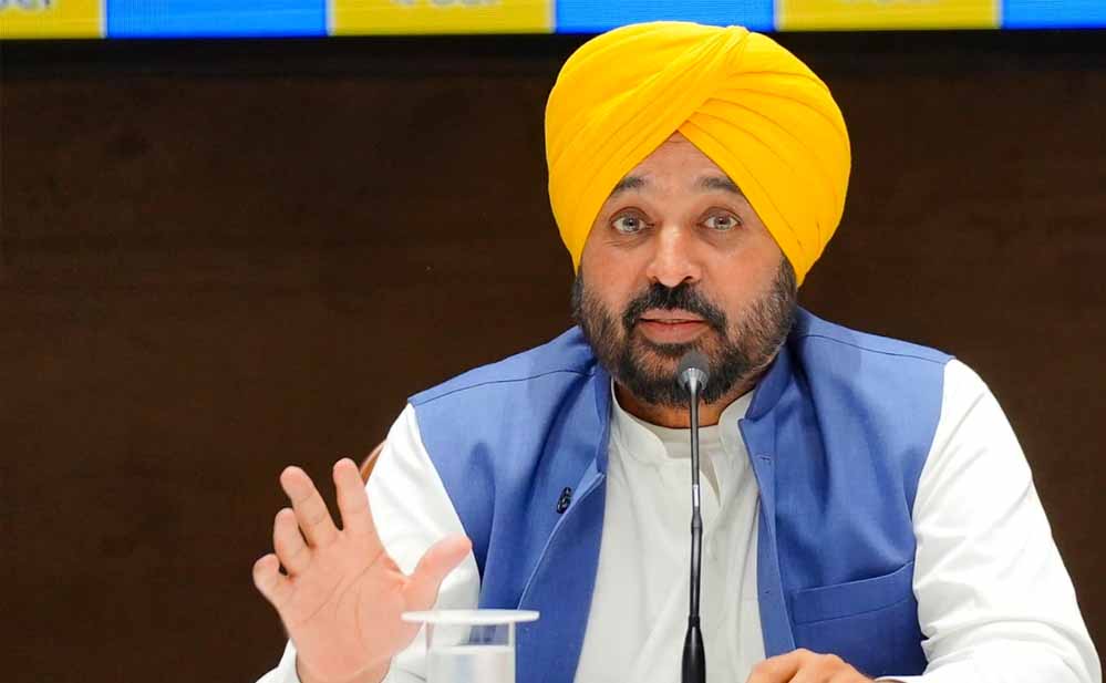 पंजाब में शिक्षा क्रांति का दावा, CM मान ने करवाई PTM; सरकारी स्कूलों ने हासिल किया पहला स्थान