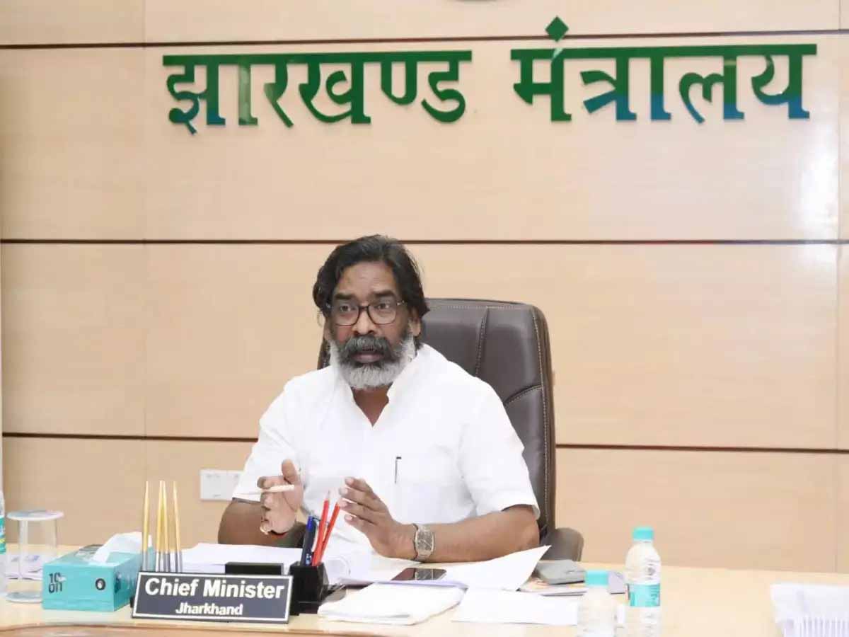 नर्सिंग स्टाफ की भर्ती जल्द, सीएम ने स्वास्थ्य सेवाओं में तेजी लाने को कहा नर्सिंग स्टाफ की भर्ती जल्द, सीएम ने स्वास्थ्य सेवाओं में तेजी लाने को कहा