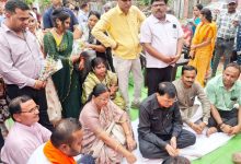 उद्योग मंत्री लखनलाल देवांगन ने सड़क डामरीकरण का कार्य प्रारंभ कराया