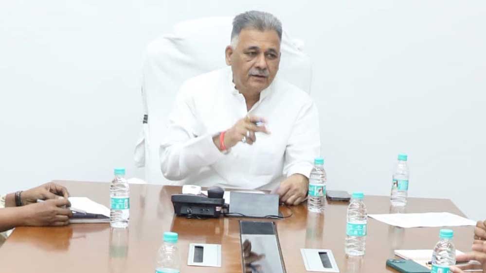 डिजिटल दौर में भी किताबों का महत्व कायम: मंत्री परमार बोले- प्रामाणिक ज्ञान के लिए पुस्तकें सदैव जरूरी