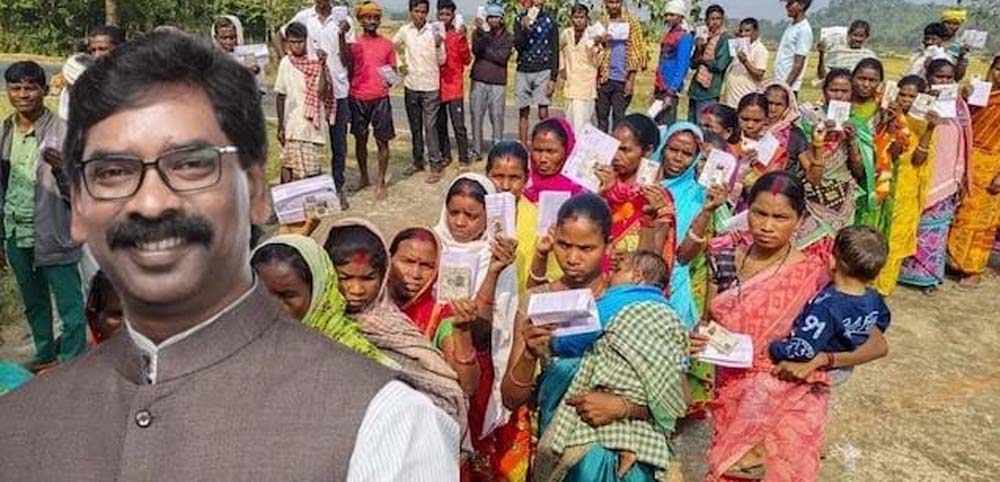 महिलाओं के खातों में पहुंचे 7500 रुपये, गांवों में खुशी की लहर दौड़ी