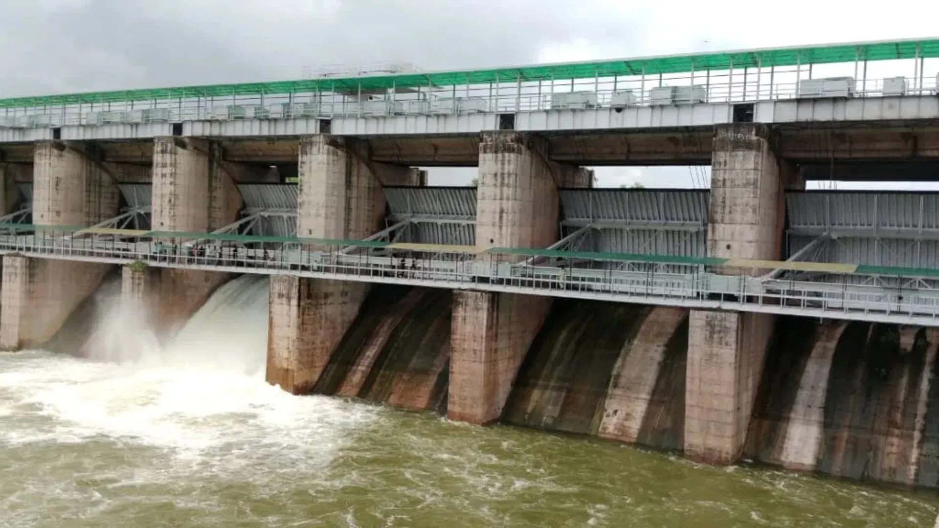 बारिश की कमी से चिंतित किसान, नहर परियोजनाओं पर मंडराया जल संकट बारिश की कमी से चिंतित किसान, नहर परियोजनाओं पर मंडराया जल संकट