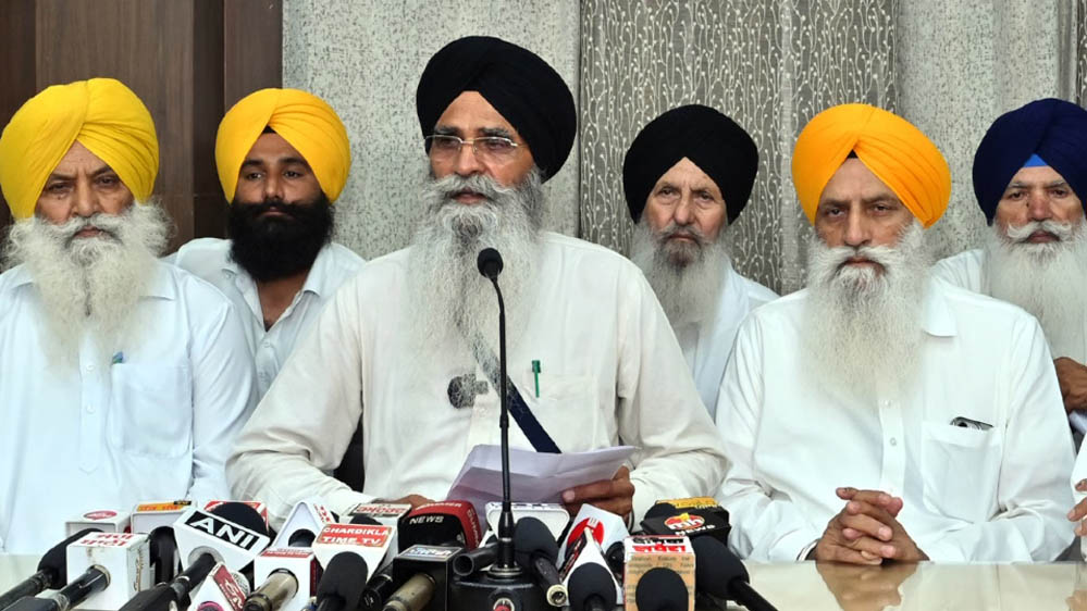 श्रद्धालुओं की भावनाओं का हवाला देकर SGPC ने उठाई करतारपुर कॉरिडोर खोलने की मांग