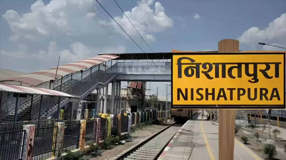 भोपाल का करोड़ों का स्टेशन बना सुनसान, जून 2023 से नहीं रुकी कोई ट्रेन; लोग कहने लगे 'भूतिया स्टेशन'
