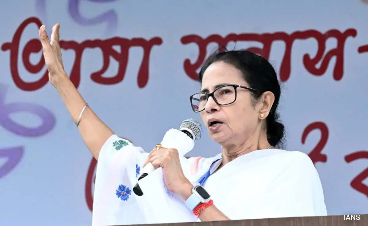 ममता-अभिषेक विवाद के बीच टीएमसी में बढ़ी अंदरूनी कलह
