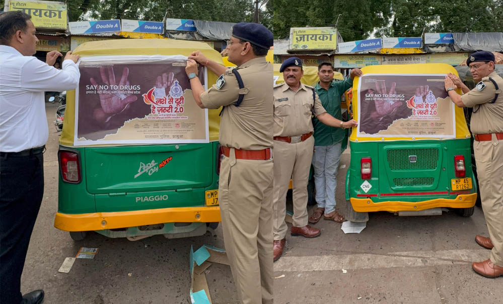 झाबुआ पुलिस का जनजागरूकता अभियान, SP ने नशामुक्ति संदेशों के साथ ऑटो-वाहनों को बनाया जागरूकता का माध्यम