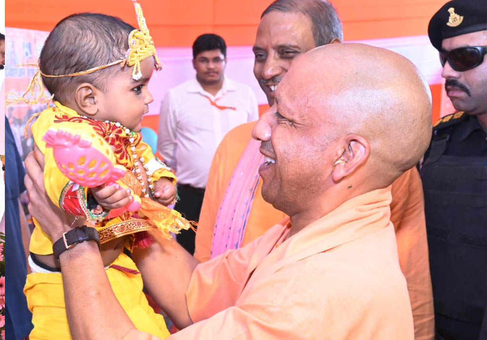 योगी सरकार की बड़ी उपलब्धि, 16 जिलों के सभी स्वास्थ्य संस्थानों में तीन महीने में हुए सुरक्षित प्रसव