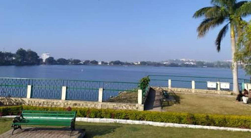 शाहपुरा झील के अवैध निर्माण पर NGT का बड़ा एक्शन, तीन सप्ताह में हटेंगे अतिक्रमण? शाहपुरा झील के अवैध निर्माण पर NGT का बड़ा एक्शन, तीन सप्ताह में हटेंगे अतिक्रमण?