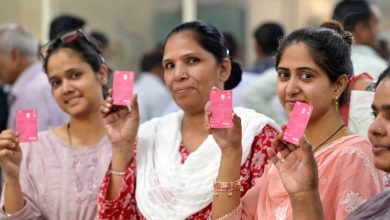 एक कार्ड, कई फायदे! Pink Saheli Smart Card से बस-मेट्रो का सफर और डेबिट कार्ड जैसी पेमेंट दोनों संभव