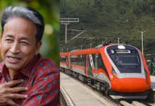 Sonam Wangchuk Video: वंदे भारत में सफर कर गदगद हुए सोनम वांगचुक, भारतीय रेलवे और इंजीनियरिंग की खुलकर सराहना Sonam Wangchuk Video: वंदे भारत में सफर कर गदगद हुए सोनम वांगचुक, भारतीय रेलवे और इंजीनियरिंग की खुलकर सराहना
