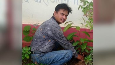 रीवा संभागीय कार्यवाहक अध्यक्ष आशीष मिश्रा ने लगाई जामुन के पौधे