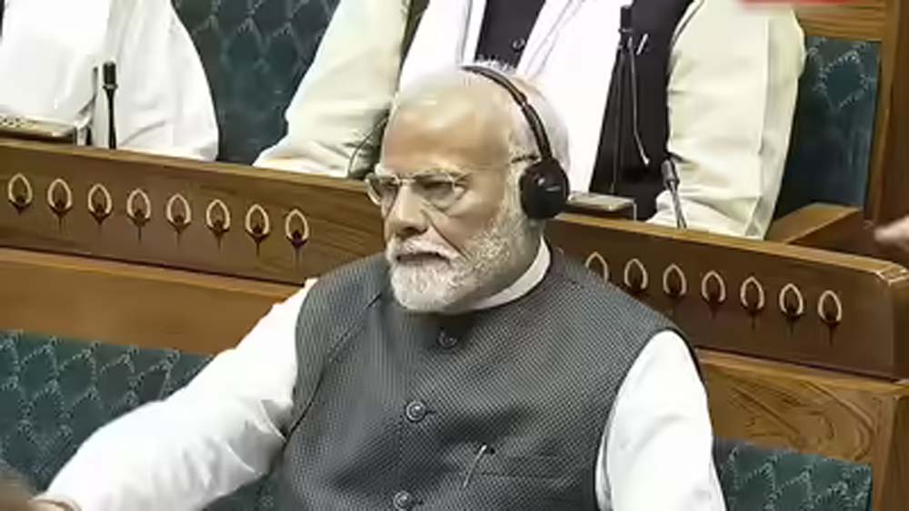 लोकसभा सीटें 543 से बढ़ाकर 850 करने की योजना, संसद में फिर गरमाएगा परिसीमन का मुद्दा लोकसभा सीटें 543 से बढ़ाकर 850 करने की योजना, संसद में फिर गरमाएगा परिसीमन का मुद्दा
