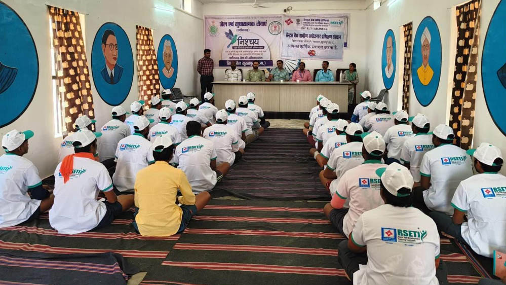 प्रदेश के जिला जेलों में बंदियों को आत्मनिर्भर बनाने की पहल को मिल रही गति