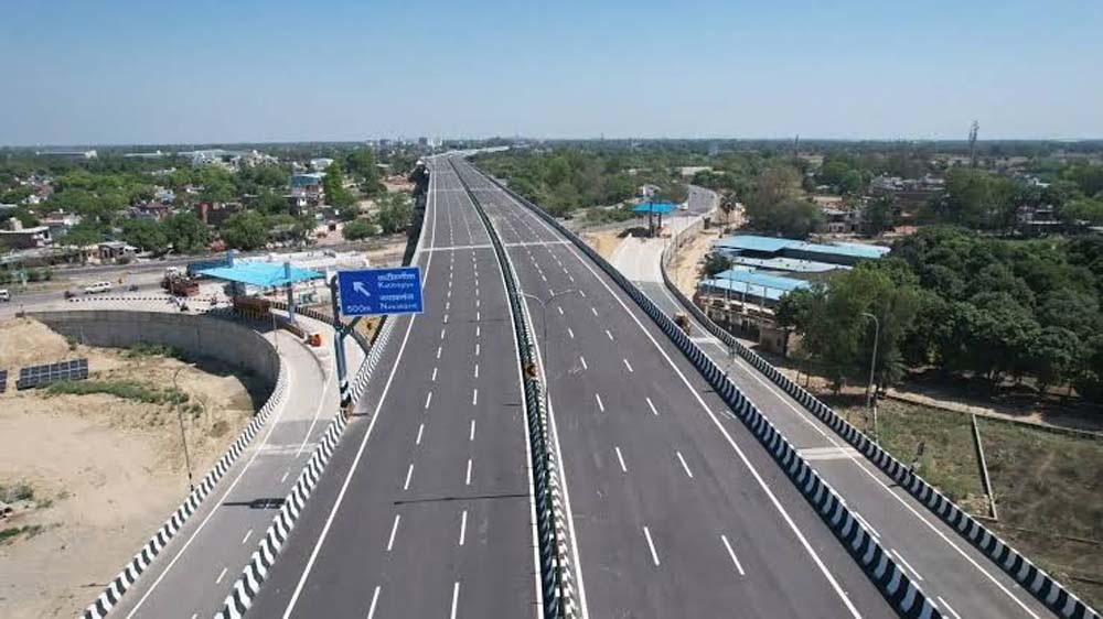 हरियाली और सुरक्षा से लैस लखनऊ-कानपुर एक्सप्रेसवे पर बढ़ा वाहनों का दबाव