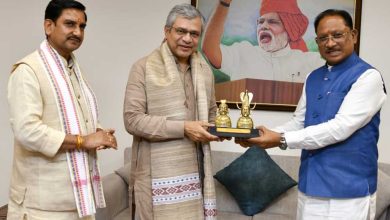 मुख्यमंत्री विष्णुदेव साय ने छत्तीसगढ़ में प्रमुख रेल परियोजनाओं को गति देने रेल मंत्री अश्विनी वैष्णव से की विस्तृत चर्चा
