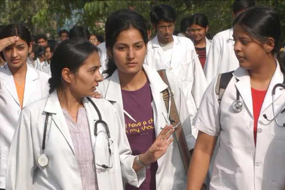 मध्यप्रदेश सरकार का बड़ा फैसला, ₹771 करोड़ से 73 हेल्थ सेंटर होंगे हाईटेक, 6 दिन पहले हुआ था इनकार