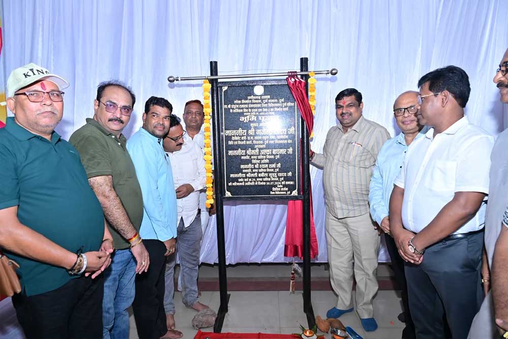 स्कूल शिक्षा मंत्री गजेंद्र यादव ने किया भूमिपूजन, मरीजों को मिलेंगी निजी अस्पताल जैसी सुविधाएं