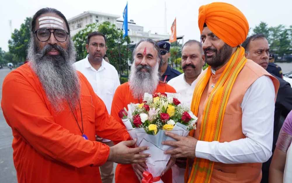जालंधर दौरे पर CM नायब सैनी, दिव्य ज्योति संस्थान की समाजसेवा को बताया प्रेरणादायक