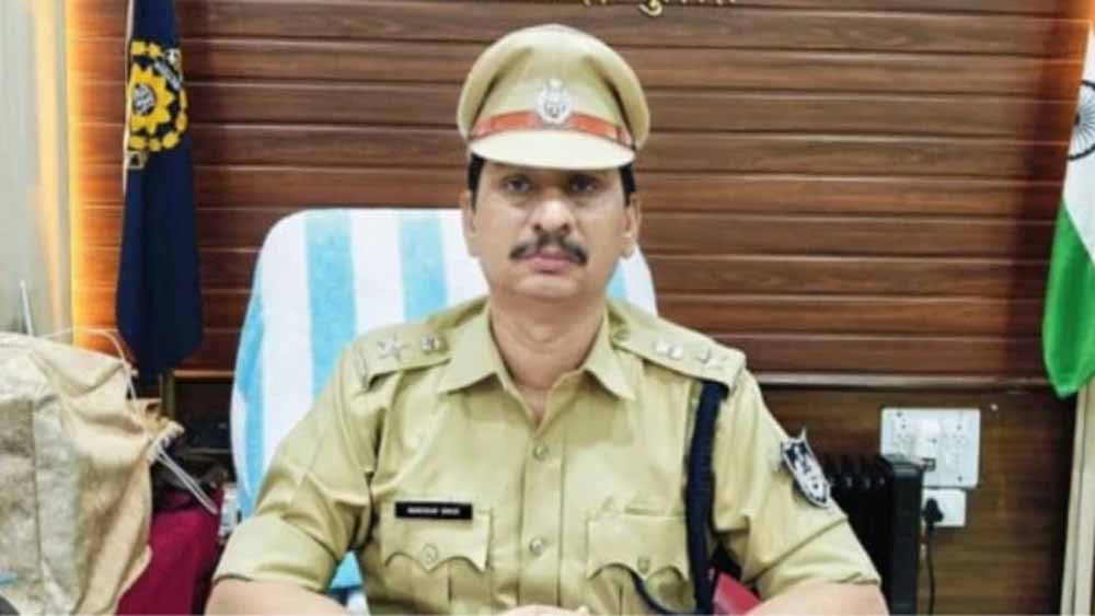 टीकमगढ़ एसपी पर गिरी गाज, CM मोहन यादव का काफिला रुकवाने के बाद हटाने का आदेश