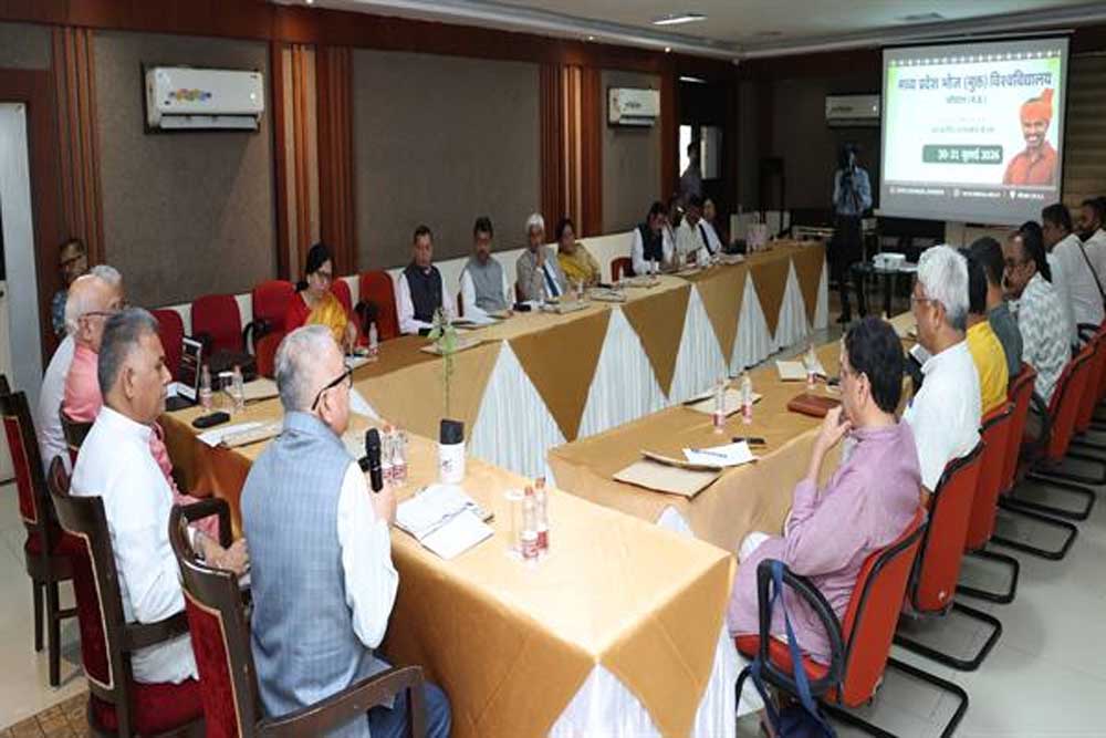 स्वतंत्रता संग्राम से लेकर वन संपदा संरक्षण तक, राष्ट्र निर्माण में जनजातीय समाज का योगदान अतुलनीय स्वतंत्रता संग्राम से लेकर वन संपदा संरक्षण तक, राष्ट्र निर्माण में जनजातीय समाज का योगदान अतुलनीय