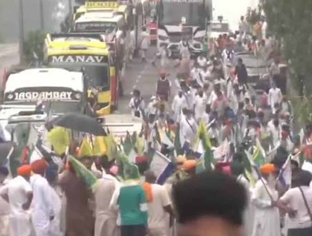 पंजाब में संयुक्त किसान मोर्चा का प्रदर्शन तेज, भारत-अमेरिका ट्रेड डील के विरोध में टोल प्लाजा किए फ्री