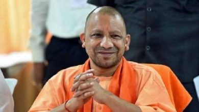 योगी सरकार में रेशम क्षेत्र बना रहा आत्मनिर्भरता और रोजगार का मजबूत आधार योगी सरकार में रेशम क्षेत्र बना रहा आत्मनिर्भरता और रोजगार का मजबूत आधार