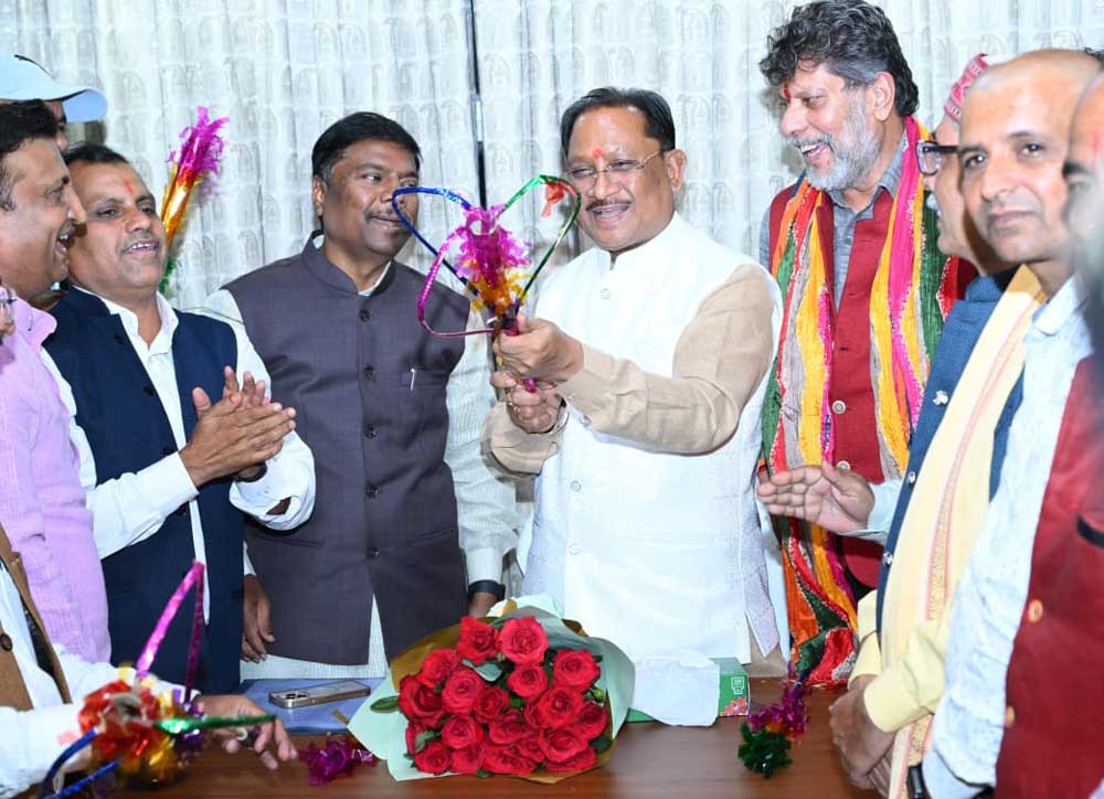 मुख्यमंत्री ने तुपकी चलाकर दी भगवान जगन्नाथ को प्रतीकात्मक सलामी