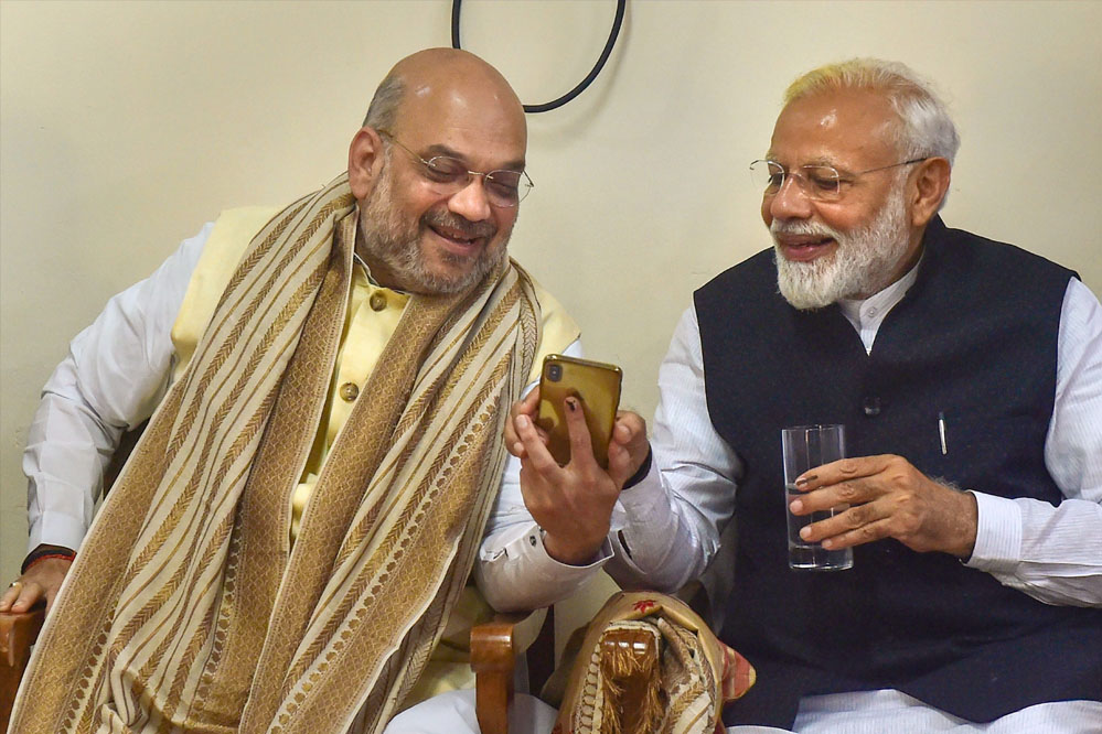PM मोदी के बाद कौन संभाल सकता है कमान? अमित शाह, योगी समेत कई नामों पर सर्वे