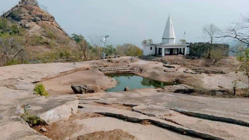 जूठा से बेलतरनी तक पीसीसी सड़क बनने से कौलेश्वरी पर्यटन को मिलेगा नया विस्तार जूठा से बेलतरनी तक पीसीसी सड़क बनने से कौलेश्वरी पर्यटन को मिलेगा नया विस्तार