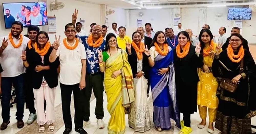 झारखंड एडवोकेट एसोसिएशन की नई टीम में महिलाओं का दबदबा, सात ने दर्ज की जीत झारखंड एडवोकेट एसोसिएशन की नई टीम में महिलाओं का दबदबा, सात ने दर्ज की जीत