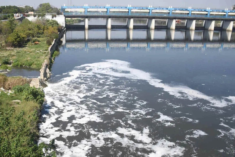 ड्रोन सर्वे में मिले 12 नए नाले, गोमती में गिर रहे 45 नालों को लेकर अब होगी कार्रवाई