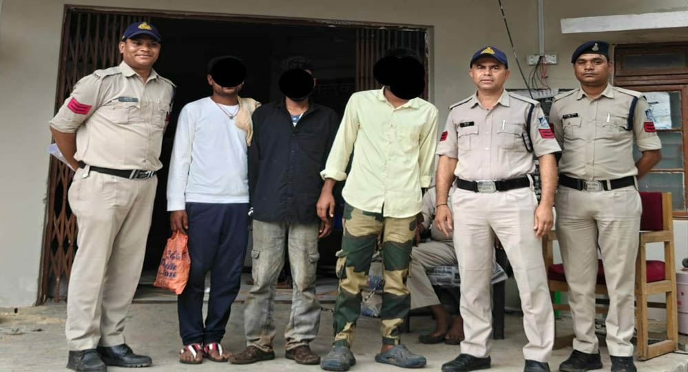 राजेंद्रग्राम पुलिस की कॉम्बिंग गश्त में बड़ी कार्रवाई, 3 स्थायी वारंटी गिरफ्तार कर कोर्ट में किया पेश