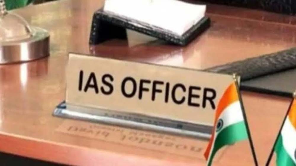 मनमुताबिक पोस्टिंग न मिलने से IAS अफसर छोड़ रहे नौकरी? दिव्या मित्तल के इस्तीफे से फिर उठे सवाल मनमुताबिक पोस्टिंग न मिलने से IAS अफसर छोड़ रहे नौकरी? दिव्या मित्तल के इस्तीफे से फिर उठे सवाल