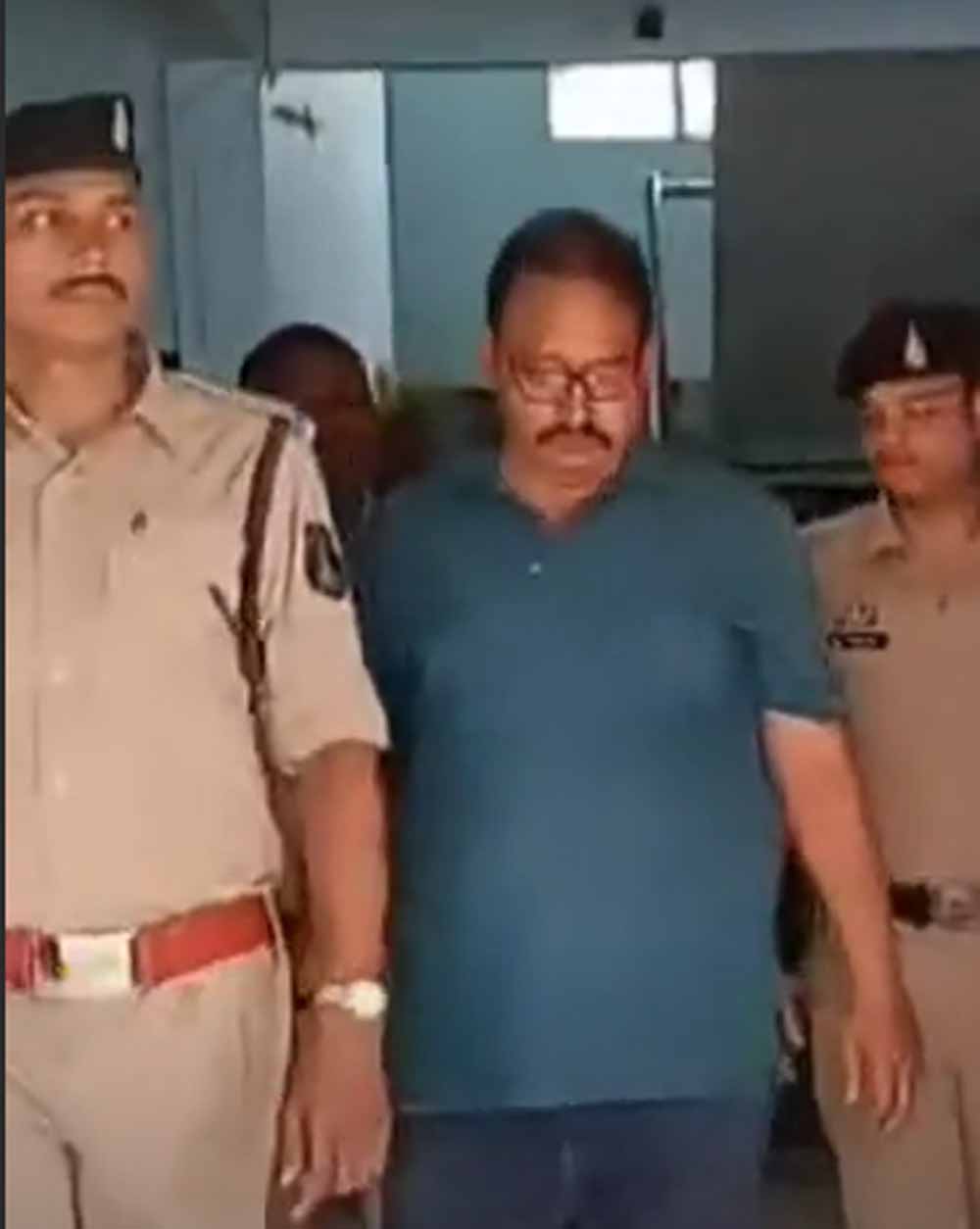 दो लोगों की जान लेने वाले सड़क हादसे में बड़ी कार्रवाई, तखतपुर CMO गिरफ्तार कर भेजे गए जेल