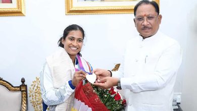 मुख्यमंत्री विष्णु देव साय ने की 30 लाख रुपये प्रोत्साहन राशि और आउट ऑफ टर्न डीएसपी पद पर पदोन्नति की घोषणा